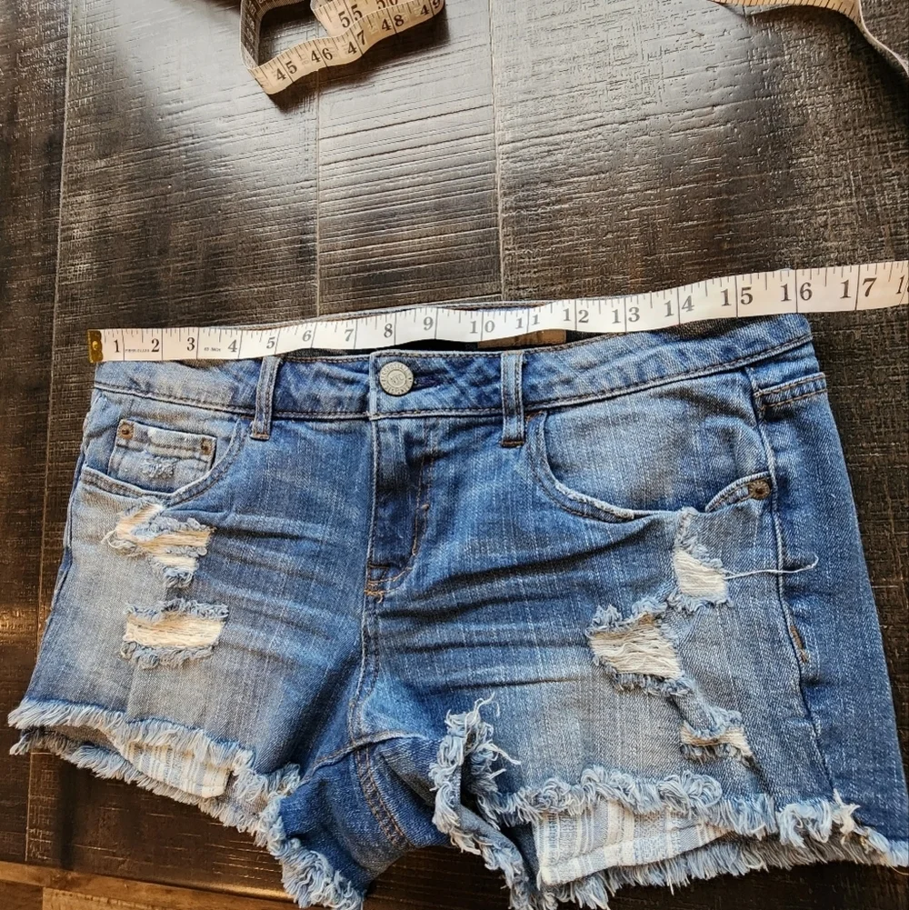 AEROPOSTALE Distressed Denim Shorts - Picture 5 of 6